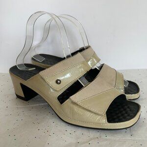 Vital Joy Cream Tan Patent Leather Comfort Sandal Adjustable - Size 40 9 Austria